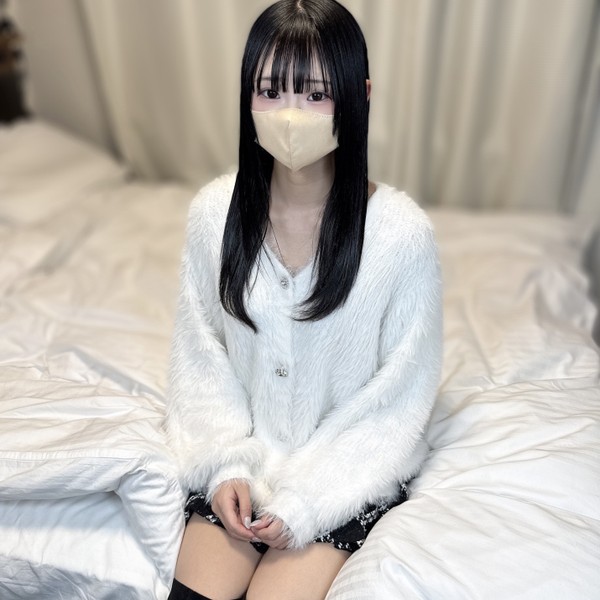 [FC2_PPV-4873991] 1年ぶりに登場！ 【無】 【中出し】スレンダーちっぱいのお宝映像！男心をくすぐるショーパン、ニーハイ。仲良くお風呂からのブルマに着替えてもらい、背徳感を楽しみながら中出しSEX。※特典あり