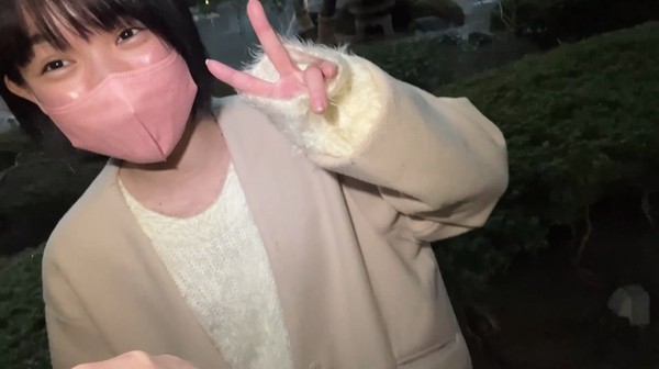 [FC2_PPV-4897072] 無修正】初撮り！！まりこちゃん♡ガリ細露理な体におじさん興奮して大量中出し&口内発射！！