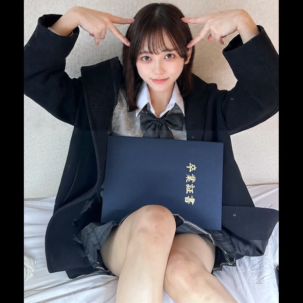 [FC2_PPV-4904550] 【2026年3月卒】 ”元アイドル研究生”Fカップ18歳本物美女 制服出演。高額交渉ピル無し中出し希少ハメ撮り。※残りわずか