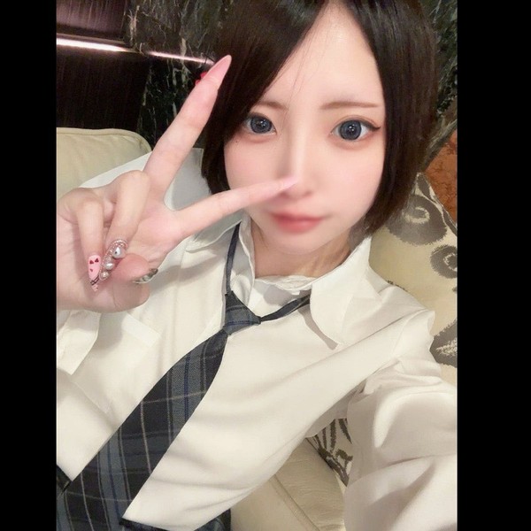 [FC2_PPV-4905339] 【無修正】Eカップ!超S級美形ショートカット制服美女との放課後デート!敏感マンコで連続イキする早熟18歳に種付けピストン中出し交尾!!