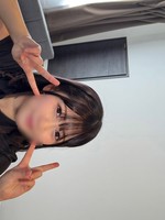 [FC2_PPV-4930994] ホテルの清掃のアルバイトちゃんにフル勃起ち〇ぽオナニー見せつけたらなんと興味津々…！中出しＳＥＸまで持ち込めました