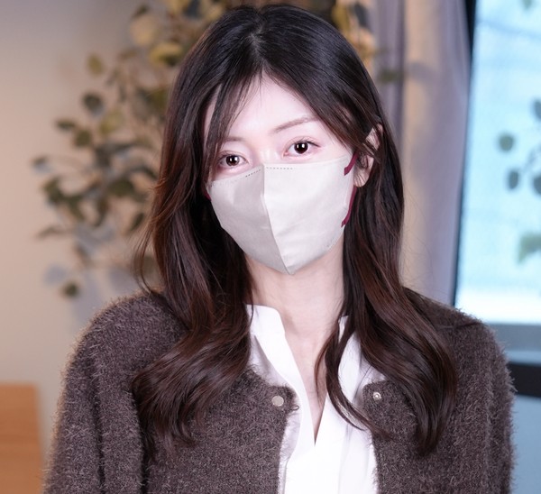 [FC2_PPV-4935049] ⭐50％OFF(990円OFF)⭐7/21まで⭐ 【顔も体も美麗な45歳のシンマ.マ】年下男の猛る肉棒を口と素股で味わい尽くす美魔女さんに濃厚ザーメンをプレゼント