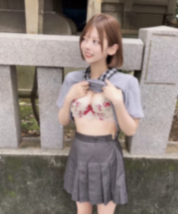 [FC2_PPV-4946544] ※ 【個数制限】えぐい可愛い渋谷の事務所所属のモデル。急なハメ撮りに恥じらいながらも２度の中出しに膣がひくひくする・・