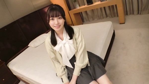 [SIRO-5732] えろカワきゅんきゅん女子大生のミニスカートに全男子がもっこり！性に興味深々なのに素直になれず欲求不満になってしまった？！AV撮影に期待しまくりで、溢れ出す本気汁！何度も噴き出す潮が部屋の湿度を上げる！  【初撮り】ネットでAV応募→AV体験撮影 2631